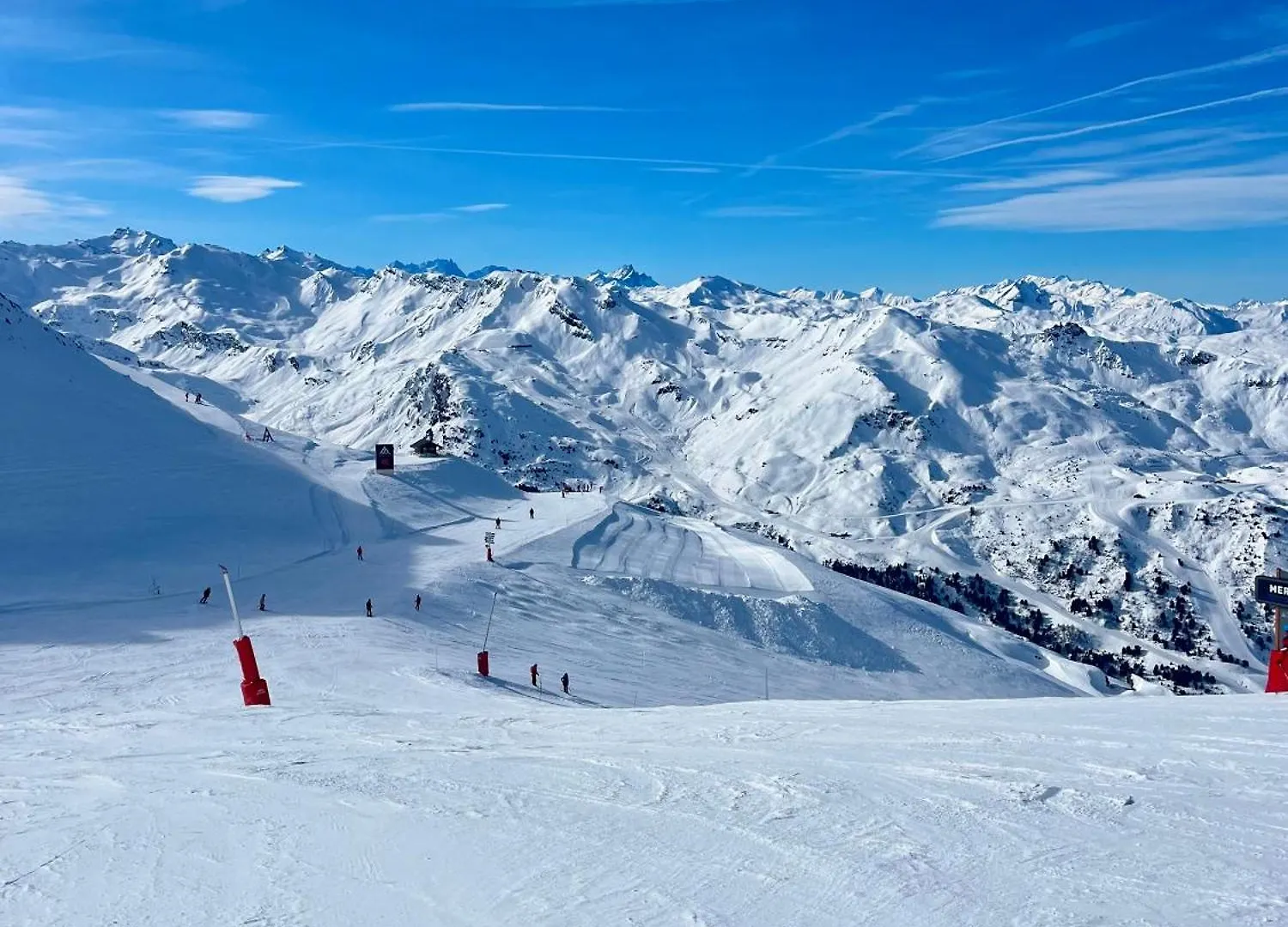 Residence Alpinea - Appartement 4-5 Personnes - Ski Aux Pieds Meribel Apartment