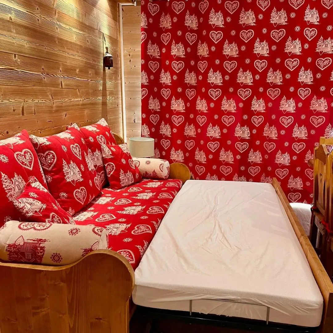 Apartment Residence Alpinea - Appartement 4-5 Personnes - Ski Aux Pieds Meribel